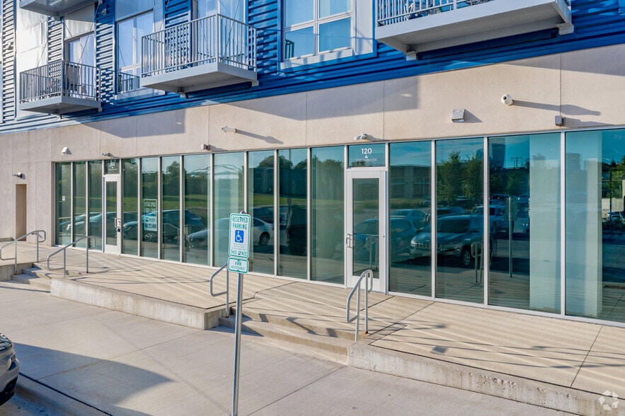 More Photos Of 1320 S 1st St, Milwaukee Apartments For Lease