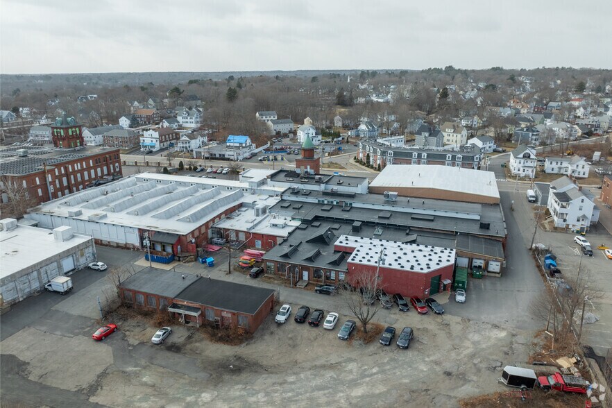 More Photos Of 930 Washington St, Norwood Light Distribution For Sale