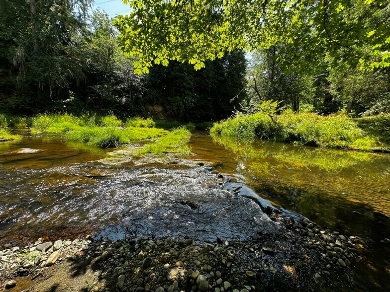 More Photos Of 747 Atlas Rd, Vader Warehouse For Sale