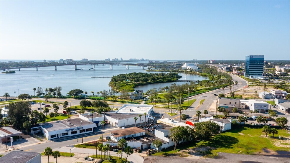 More Photos Of 118 Fairview Ave, Daytona Beach Freestanding For Sale