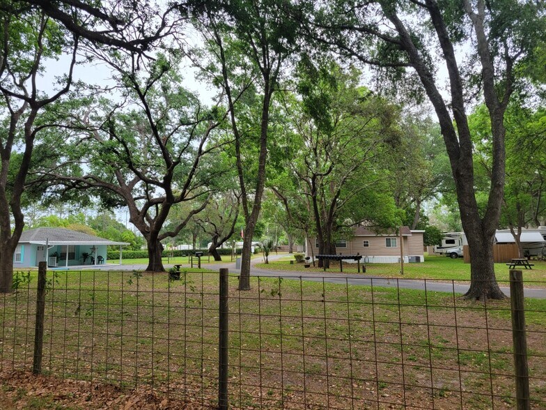 More Photos Of 4045-4049 Allen Rd, Zephyrhills Manufactured Housing Mobile Home Park For Sale