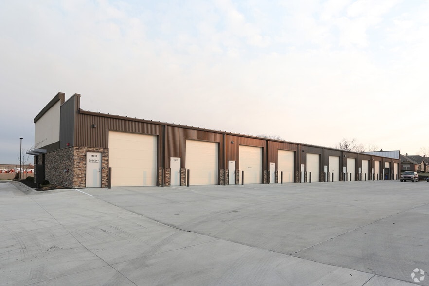 More Photos Of 15811-15853 S Mahaffie St, Olathe Unknown For Lease