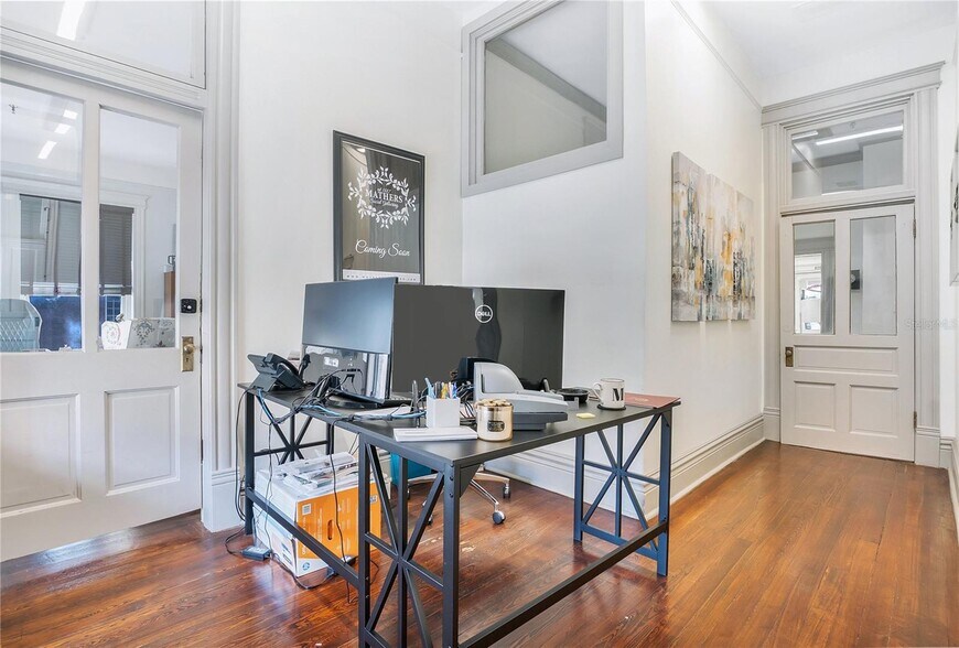 More Photos Of 13 W Pine St, Orlando Storefront Retail Office For Lease