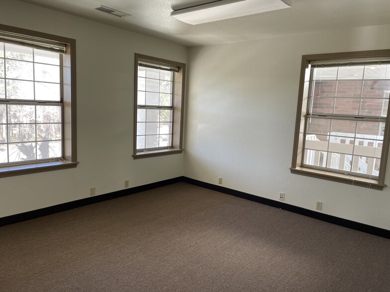 More Photos Of 914 N San Francisco St, Flagstaff Office For Lease