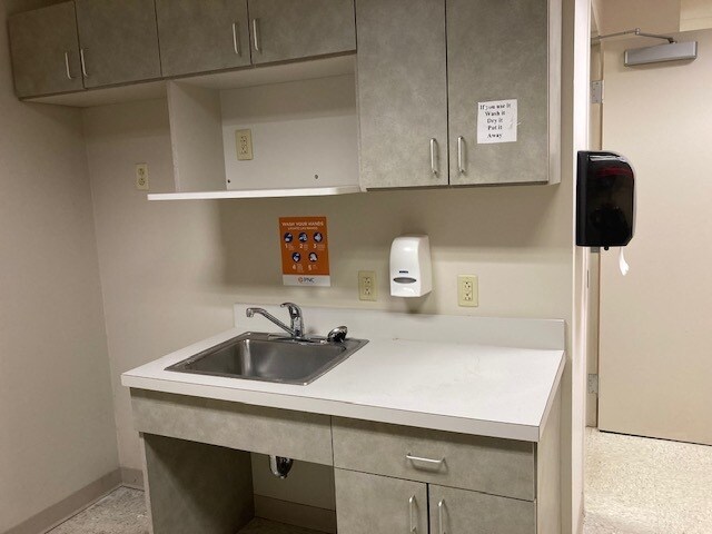 More Photos Of 1066 Harrison City Export Rd, Jeannette Bank For Sale