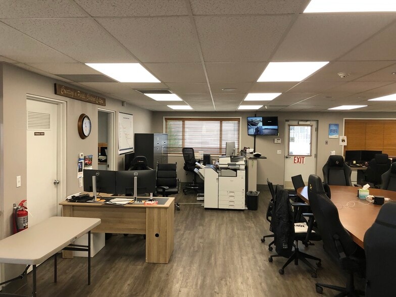 More Photos Of 606 S Oregon Ave, Pasco Industrial For Sale