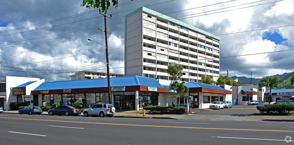 More Photos Of 2700 S King St, Honolulu Unknown For Lease