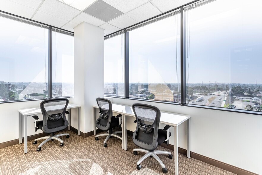 Primary Photo Of 6 Centerpointe Dr, La Palma Coworking Space