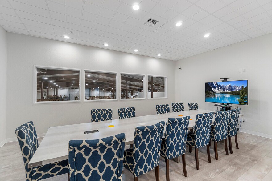 More Photos Of 4415 W Hargrave Ave, Post Falls Warehouse For Lease