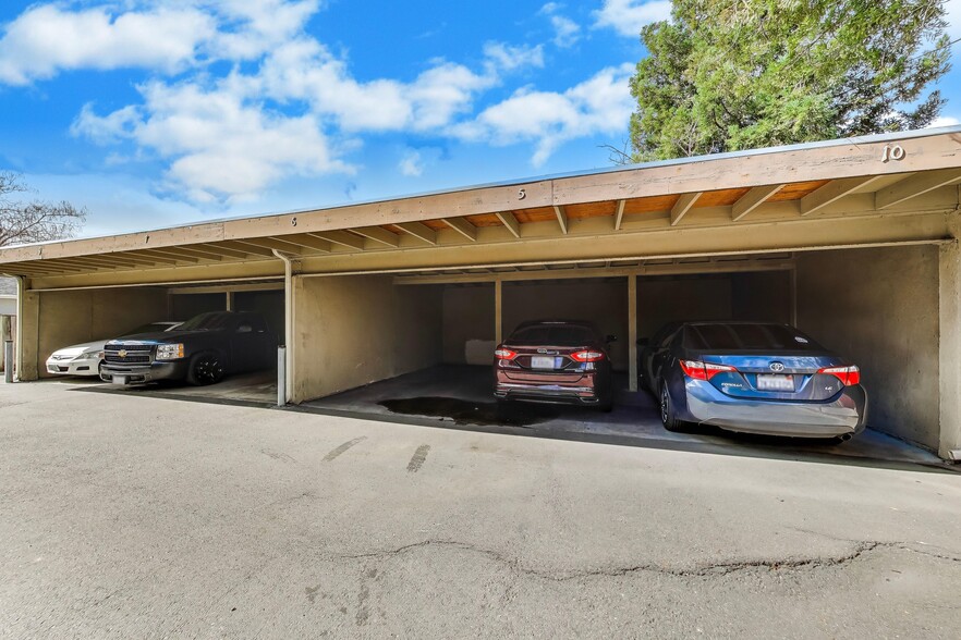 More Photos Of 20317 Wisteria St, Castro Valley Apartments For Sale