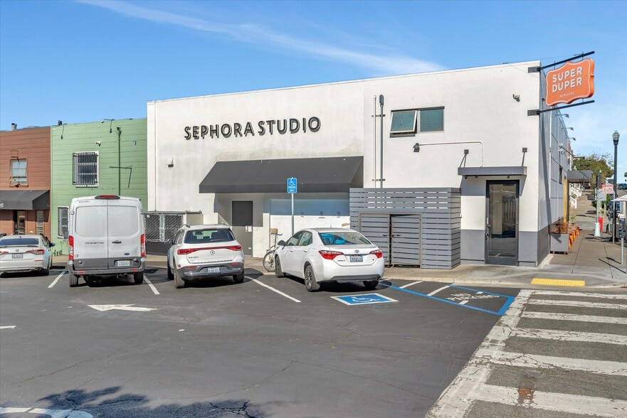 More Photos Of 3407 California St, San Francisco Storefront For Lease