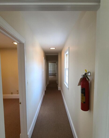 More Photos Of 109 Amherst St, Winchester Medical For Lease