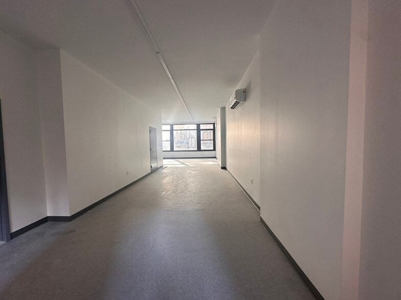 More Photos Of 50 W 27th St, New York Storefront Retail Office For Sale