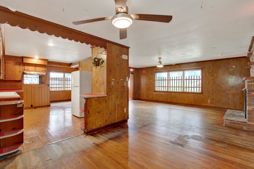 More Photos Of 4710 Augusta Rd, Savannah Flex For Sale