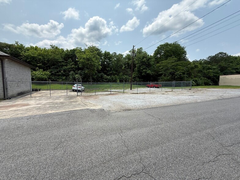 More Photos Of 69 Railroad Ave, Dora Specialty For Sale