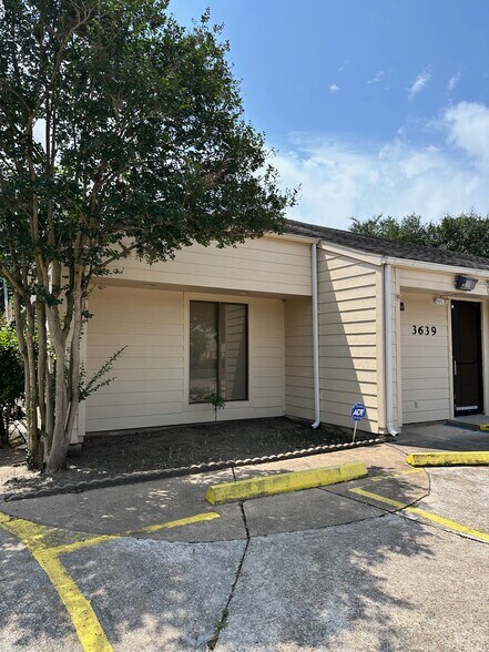 More Photos Of 3639 Glenn Lakes Ln, Missouri City Office For Lease