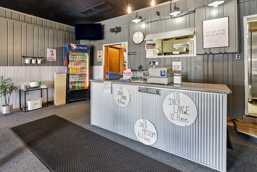 More Photos Of 111 E Main St, Rose City Restaurant For Sale