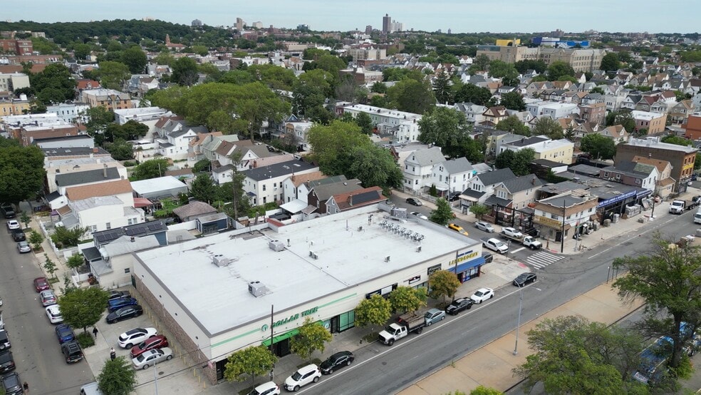 More Photos Of 10801 Atlantic Ave, Richmond Hill Freestanding For Sale