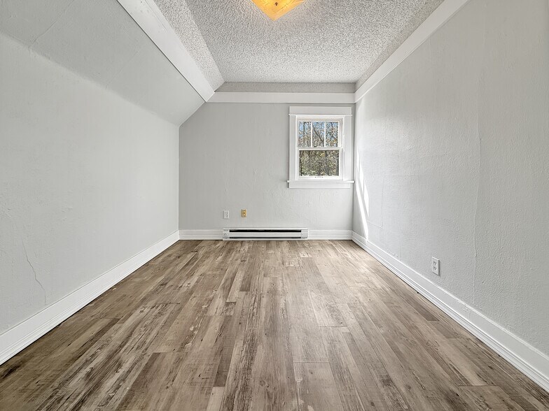 More Photos Of 1818 7th Ave, Lewiston Apartments For Sale