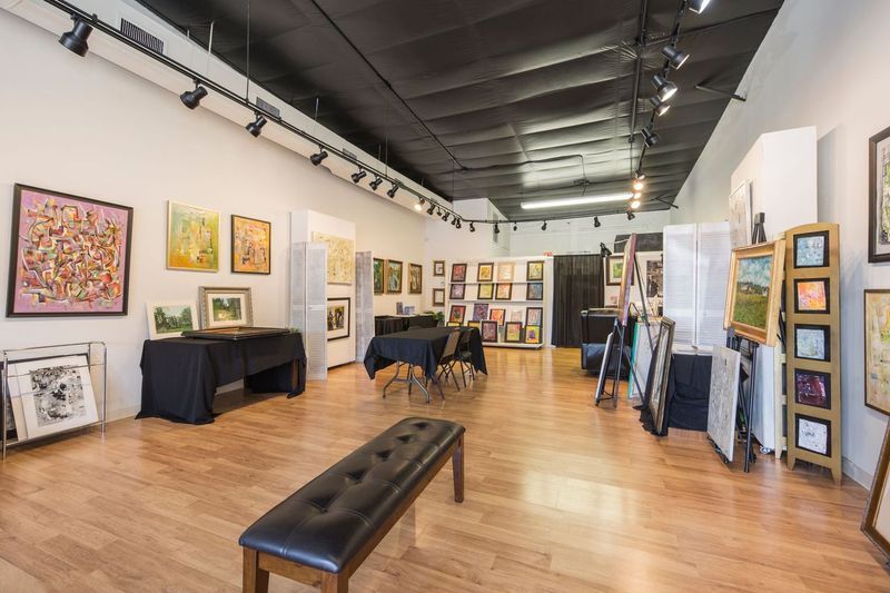 More Photos Of 406-410 N 6th St, West Monroe Light Manufacturing For Sale