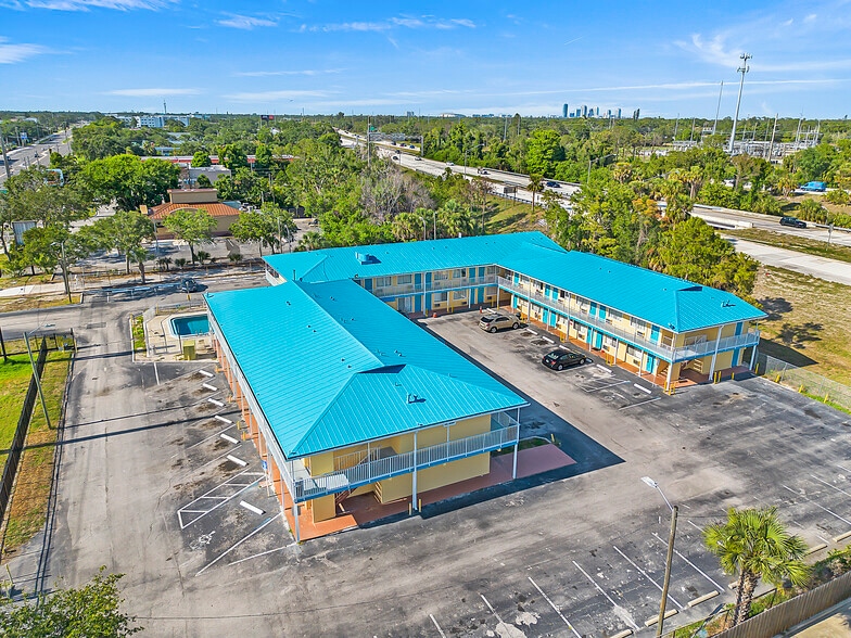 More Photos Of 4600 34th St S, Saint Petersburg Hotel For Sale