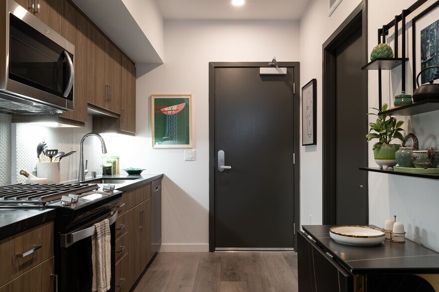 More Photos Of 1800 Beverly Blvd, Los Angeles Apartments For Lease