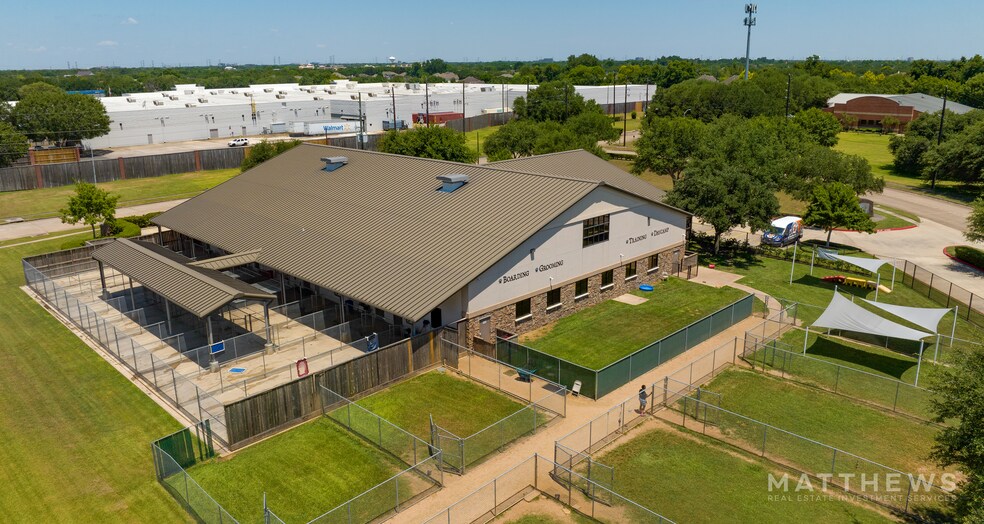 More Photos Of 3207 Williamsburg Ln, Missouri City Medical For Sale