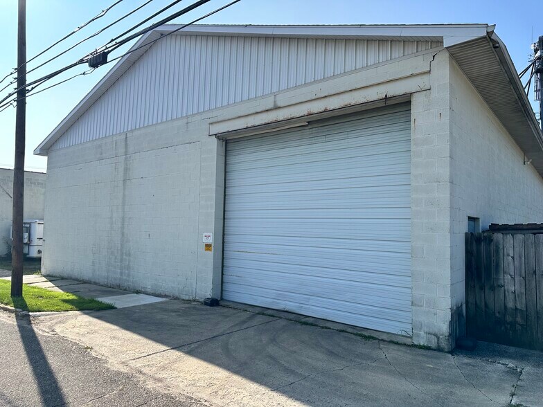 More Photos Of 212 S Pine River St, Ithaca Industrial For Sale