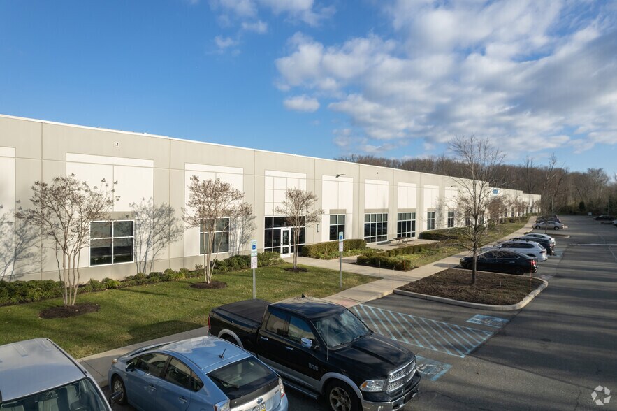 More Photos Of 290 National Rd, Exton Manufacturing For Lease