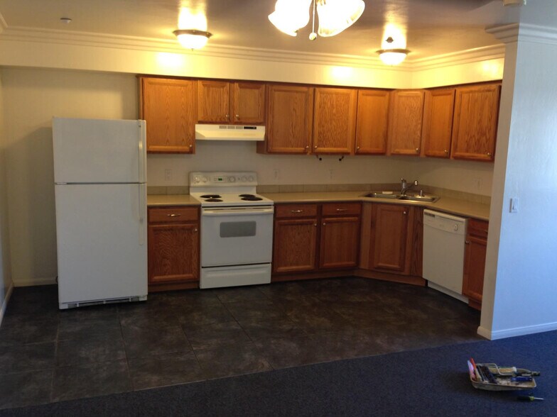 More Photos Of 8545-49 Winter Gardens Blvd, Lakeside Apartments For Sale