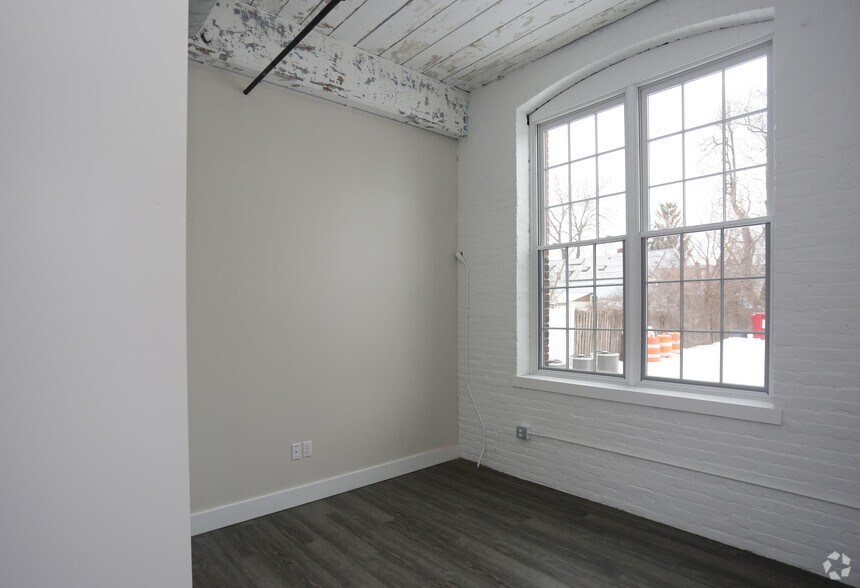 More Photos Of 24 Amity St, Cohoes Apartments For Sale
