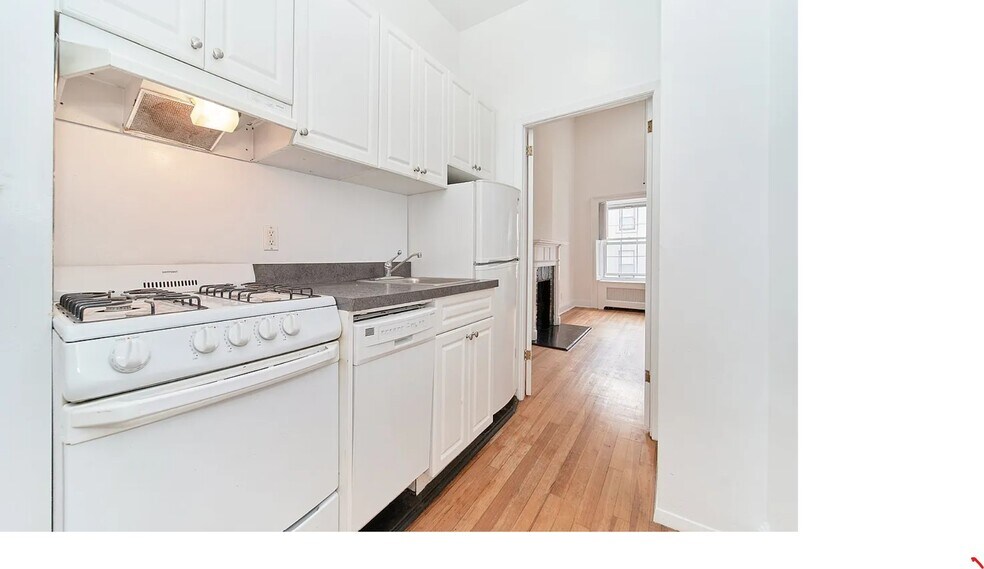 More Photos Of 25 E 38th St, New York Apartments For Sale