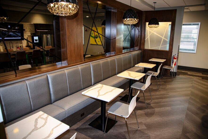 More Photos Of 10255 Commerce Dr, Carmel Coworking Space