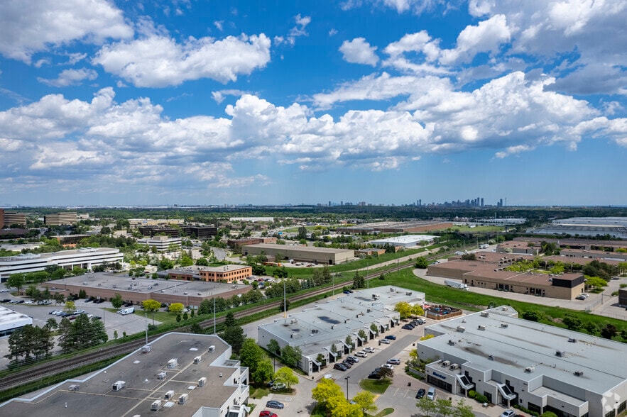 More Photos Of 6685 Millcreek Dr, Mississauga Light Distribution For Lease