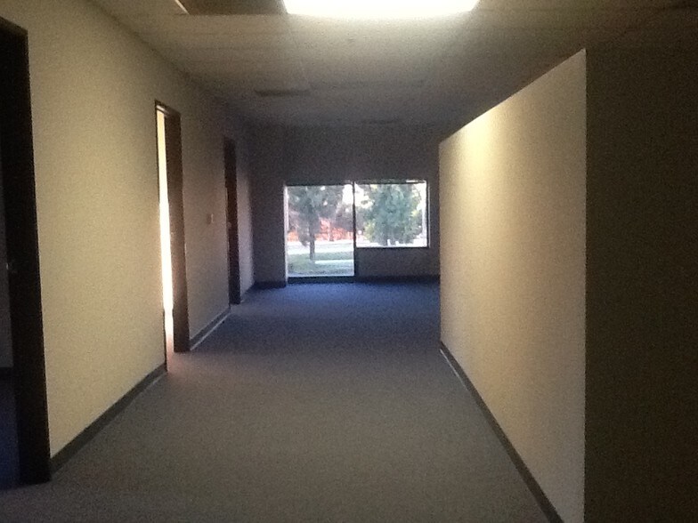 More Photos Of 1425 S Victoria Ct, San Bernardino Research And Development For Lease