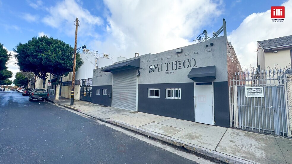 More Photos Of 1361 Newton St, Los Angeles Warehouse For Sale