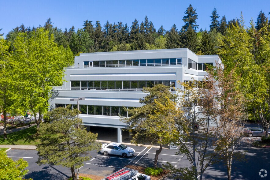 More Photos Of 11000 NE 33rd Pl, Bellevue Office For Lease