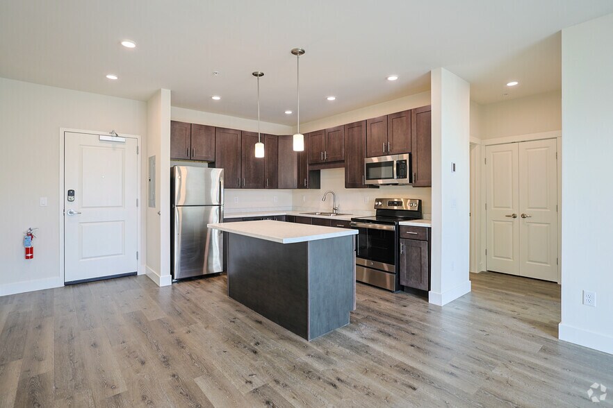 More Photos Of 61 N Dorset St, South Burlington Multifamily For Sale