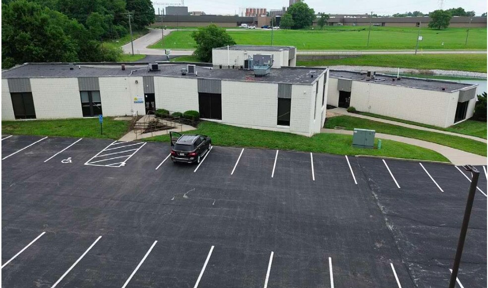 Primary Photo Of 7075 Industrial Rd, Florence Medical For Lease