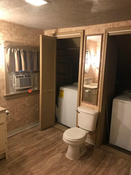 More Photos Of 1 Adams Ave, Evansville Multifamily For Sale