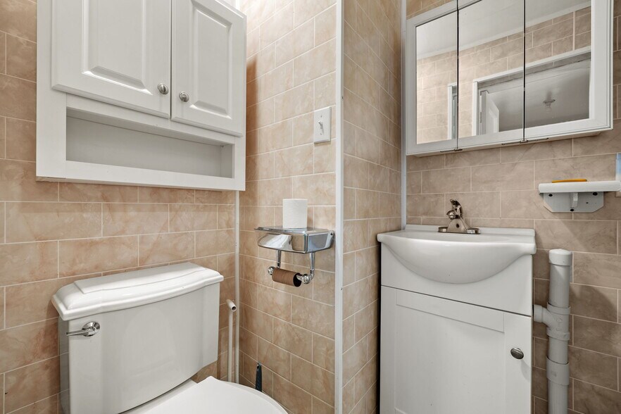 More Photos Of 306 College St, Greenfield Office For Sale