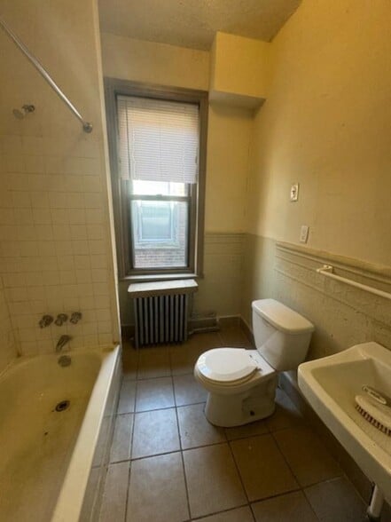 More Photos Of 3078 Frankford Ave, Philadelphia Specialty For Sale