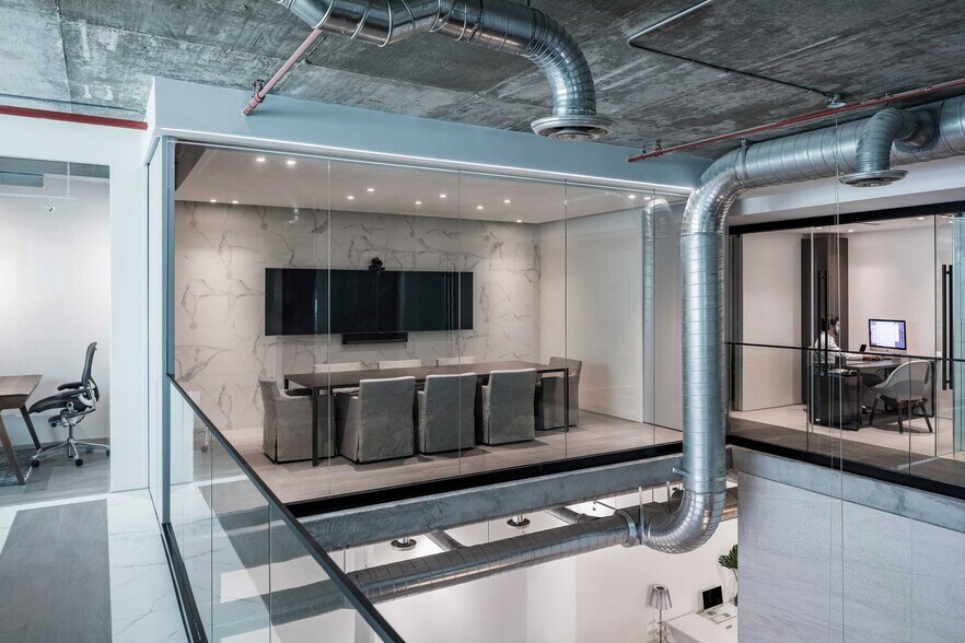 More Photos Of 2347 Biscayne Boulevard, Miami Apartments For Lease