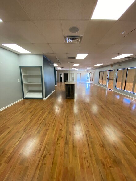 More Photos Of 255 Worcester St, Natick Storefront Retail Office For Lease