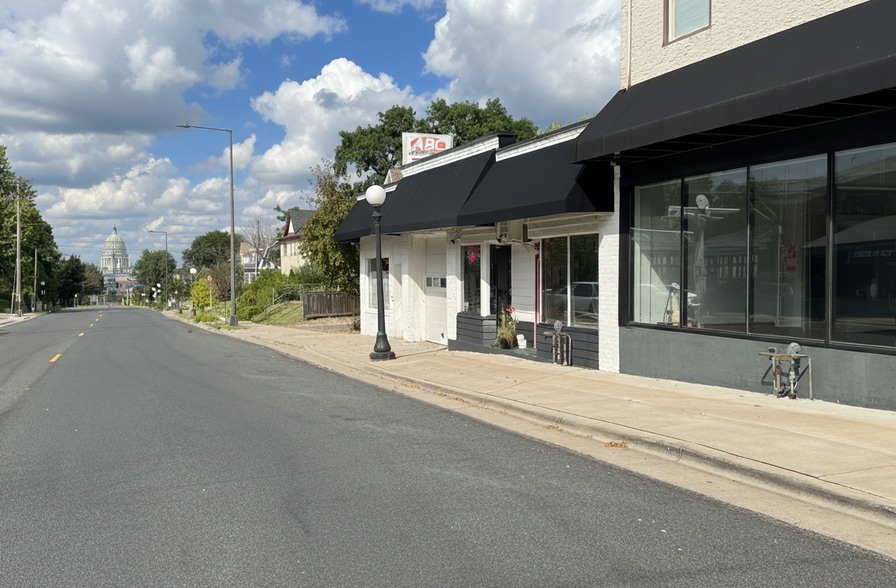More Photos Of 598-608 S Smith Ave S, Saint Paul Storefront Retail Office For Lease