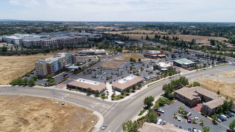 More Photos Of 250 Gibson Dr, Roseville Freestanding For Lease