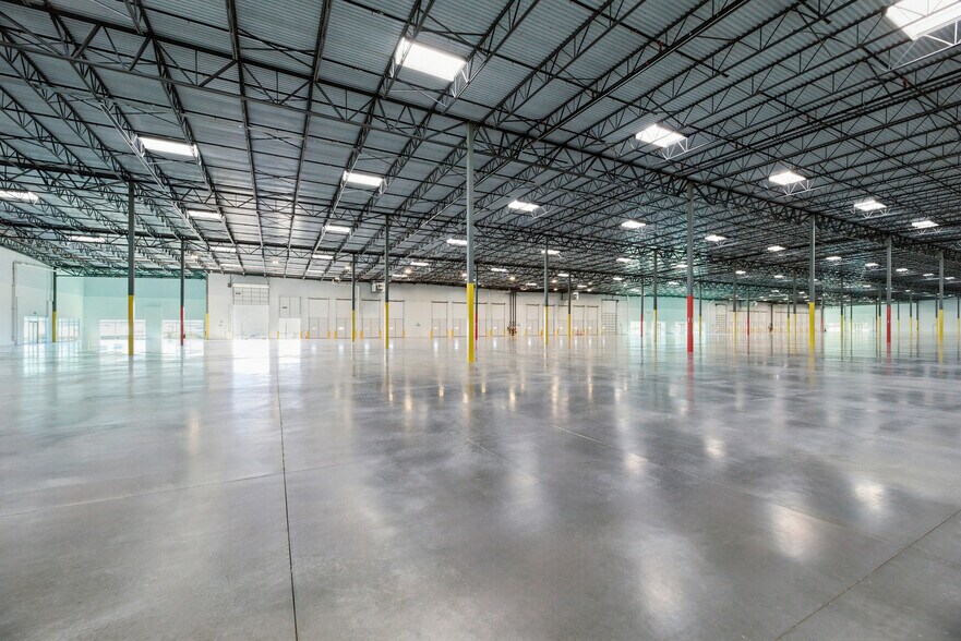 More Photos Of 9835 N Virginia St, Reno Distribution For Lease