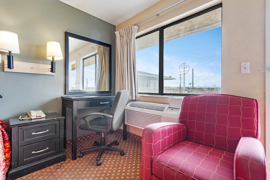 More Photos Of 16901 Stoddard Wells Rd, Victorville Hotel For Sale