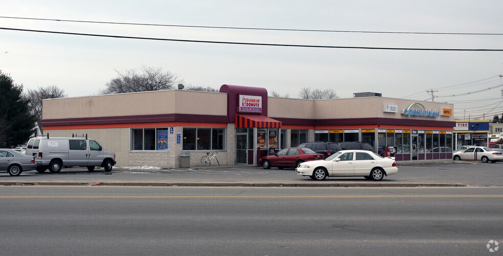 Primary Photo Of 1584 Warwick Ave, Warwick Freestanding For Lease