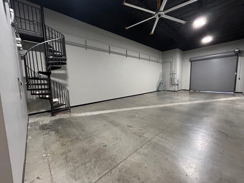 More Photos Of 4328-4330 Redwood Hwy, San Rafael Research And Development For Sale